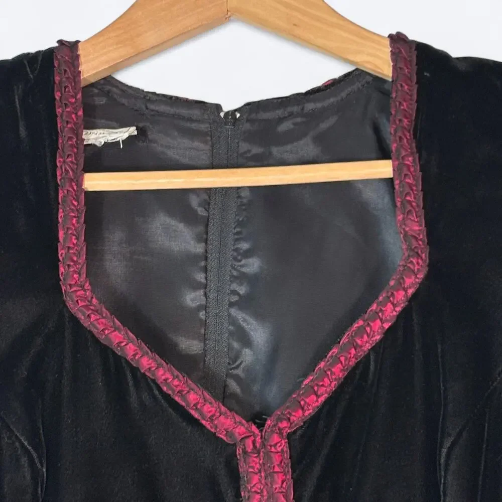 Vintage-Inspired Black & Burgundy Velvet Gothic Dress - Picture 7 of 14
